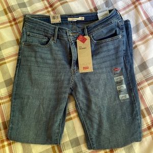 NWT Levi’s 711 Skinny Jean